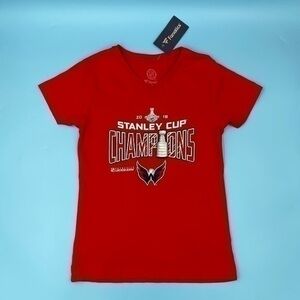 NWT - Fanatics NHL Washington Capitals 2018 Champions V-Neck Tee